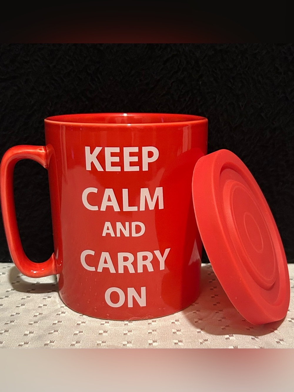 The Old Pottery Company Mug Keep Calm and Carry On with Silicone Lid 16 oz New
